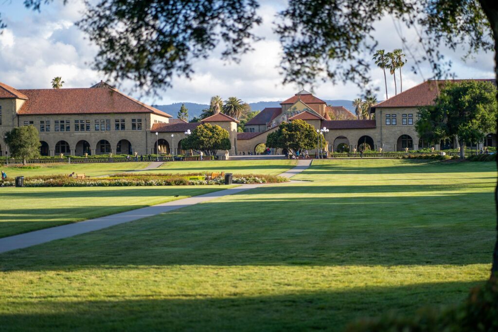 Private and public colleges in California