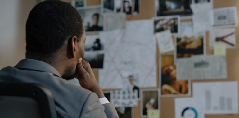 Find associates in criminal justice jobs