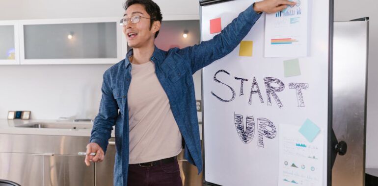 learn how to get tech start up grants