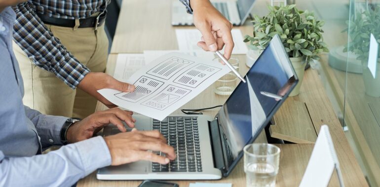 find the best online business development degree